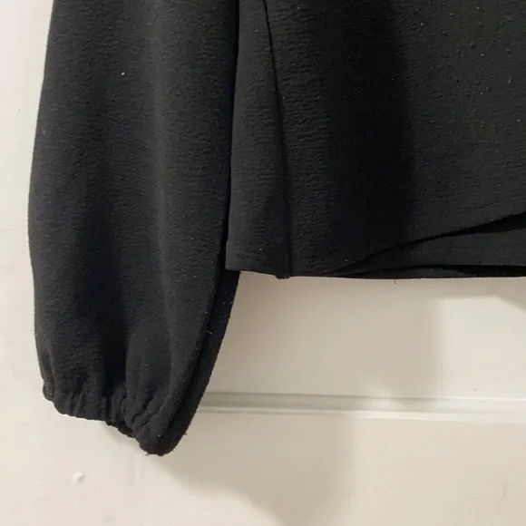 Madewell | Texture & Thread Crepe Wrap Top M - Picture 3 of 6